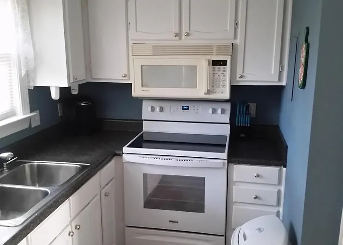 Unique 2 Bedroom / 2 Bath Condo In Myrtle Beach