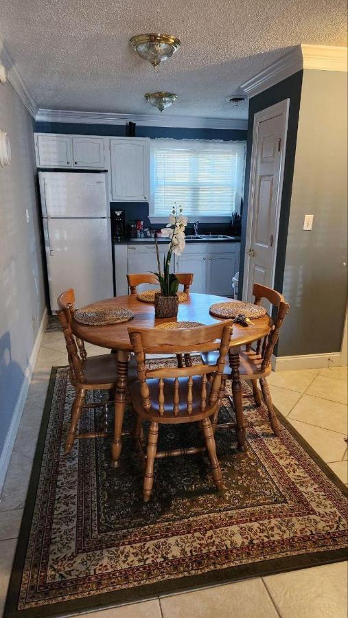 Villa Unique 2 Bedroom / 2 Bath In Myrtle
